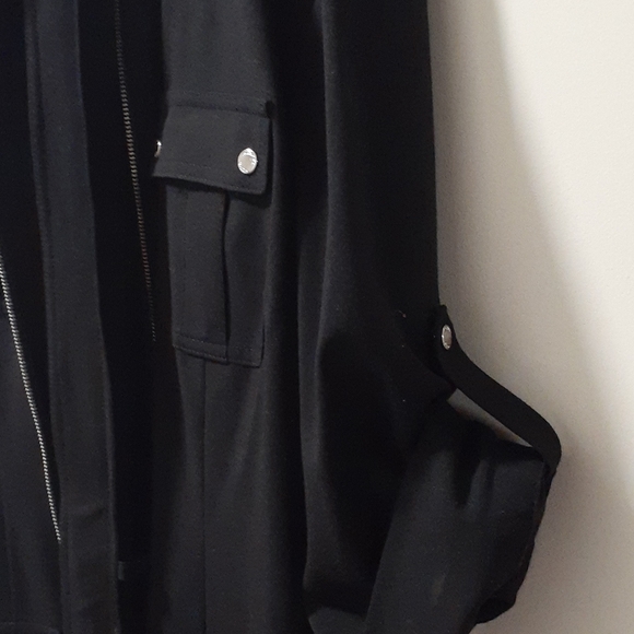 Dress - Picture 2 of 4